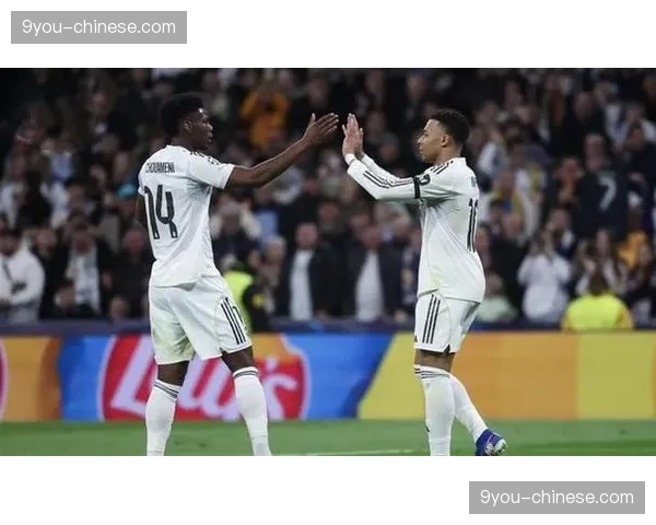 皇马客场1-2遭奥萨苏纳补时绝杀,赛季8连胜终结痛失榜首 皇马客场1-2遭奥萨苏纳补时绝杀,赛季8连胜终结痛失榜首