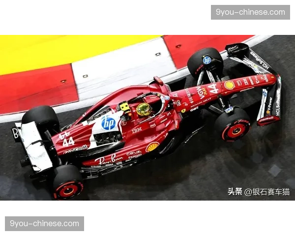 吉达滨海赛道DRS探测点前,拉塞尔与皮亚斯特里为晋级Q3轮番做出极限圈速 吉达滨海赛道DRS探测点前,拉塞尔与皮亚斯特里为晋级Q3轮番做出极限圈速